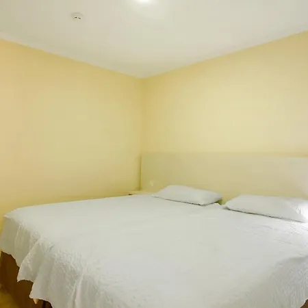 Pineda A Apartment